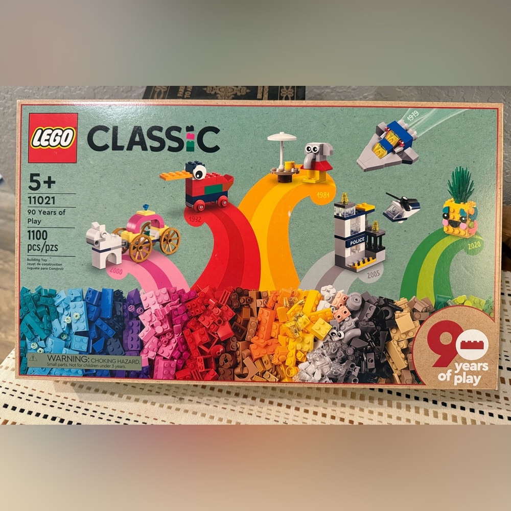 New & Sealed LEGO Classic 90 Years of Play Building Set (11021)